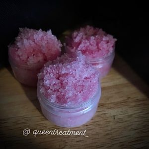 PINK LIP SCRUB